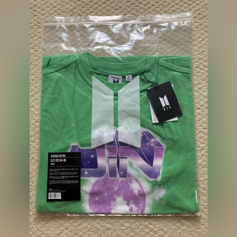 BTS Vintage Retro official merch S/S Tee 04 (Jin) Medium - Green (New)